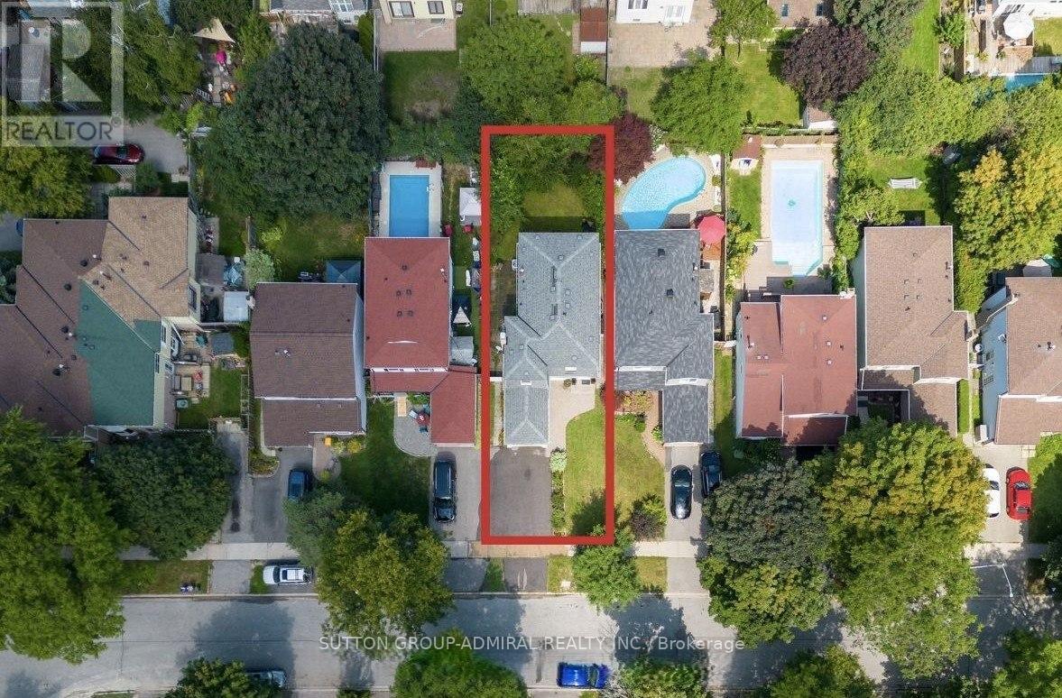 34 KITSILANO CRESCENT - 34
