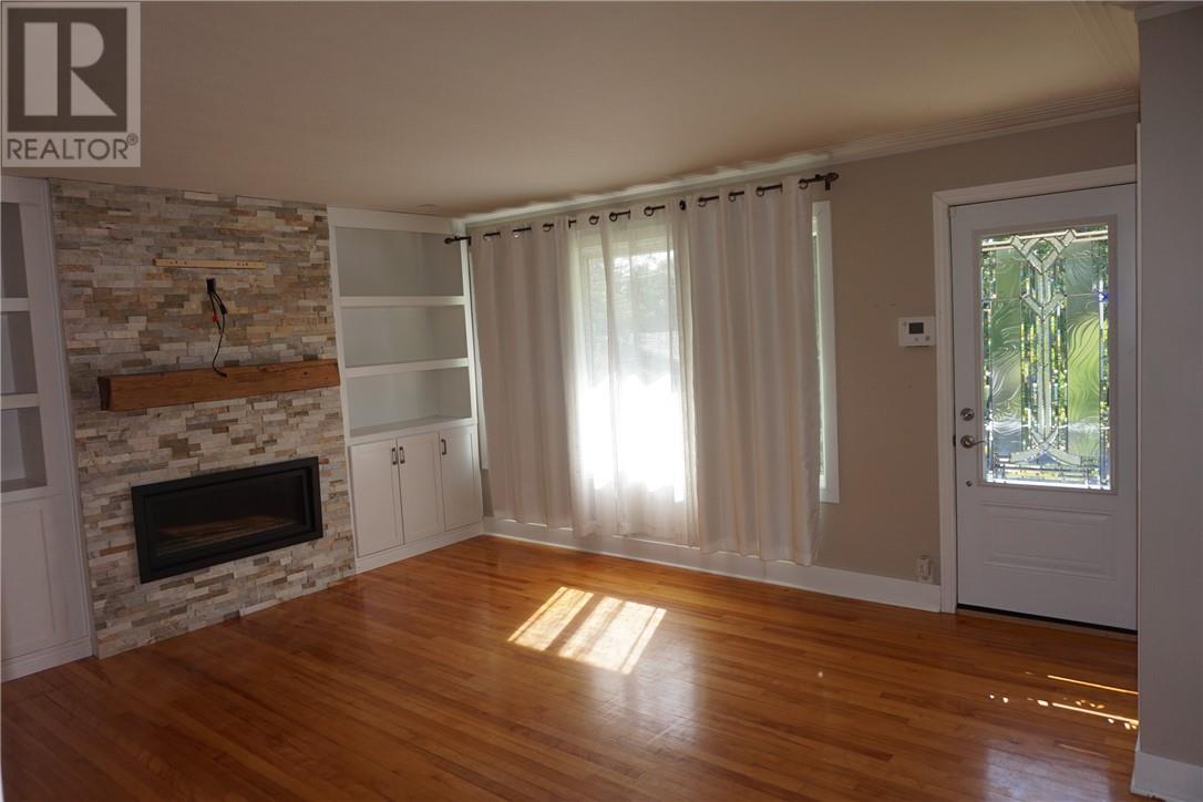 162 Dunvegan Court - 2