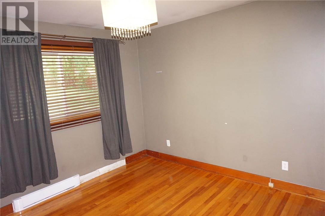 162 Dunvegan Court - 16