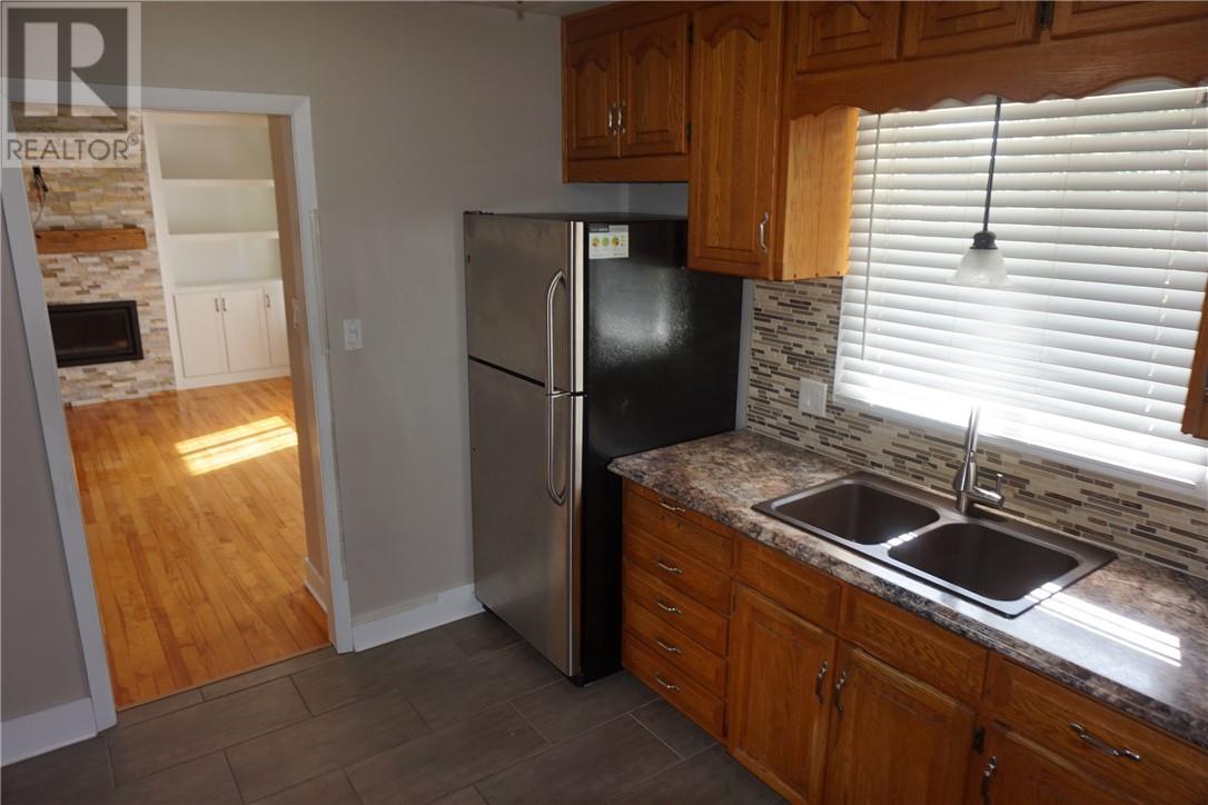 162 Dunvegan Court - 6