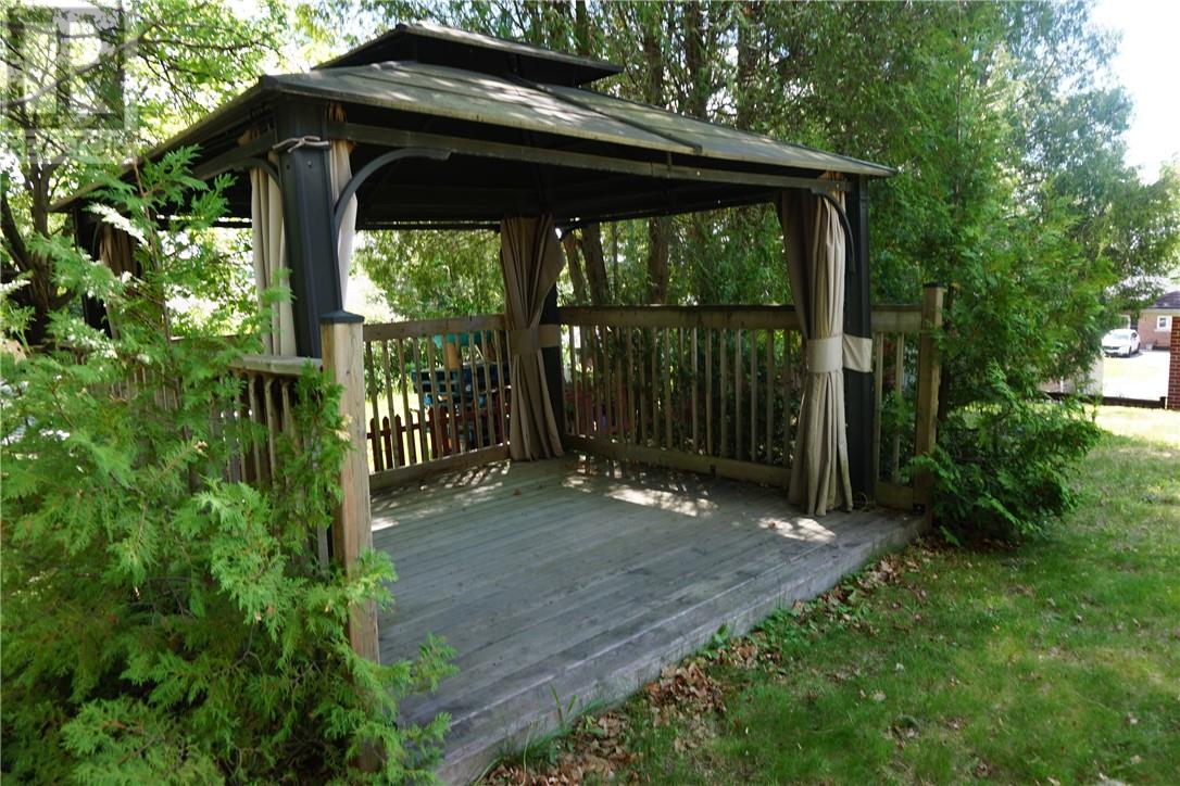 162 Dunvegan Court - 35