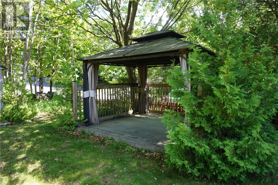 162 Dunvegan Court - 37