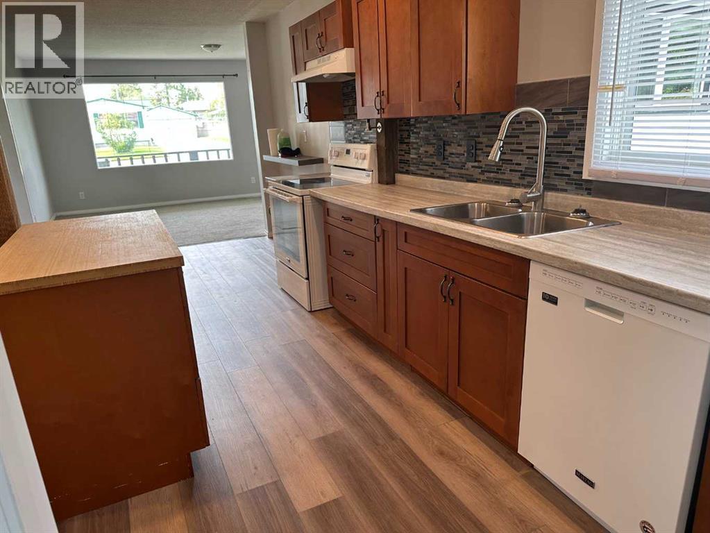 1422 19 Avenue — photo 14