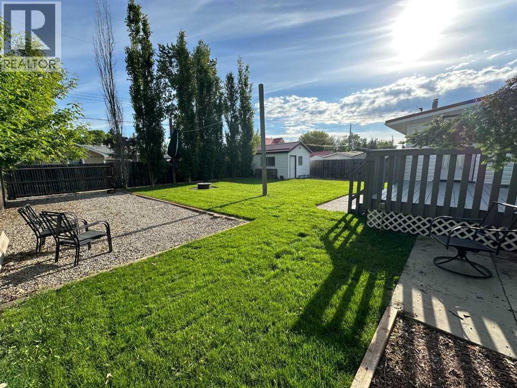 1422 19 Avenue — photo 35