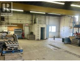 10021 94 Avenue, Fort St  John, BC V1J5J6 Photo 6