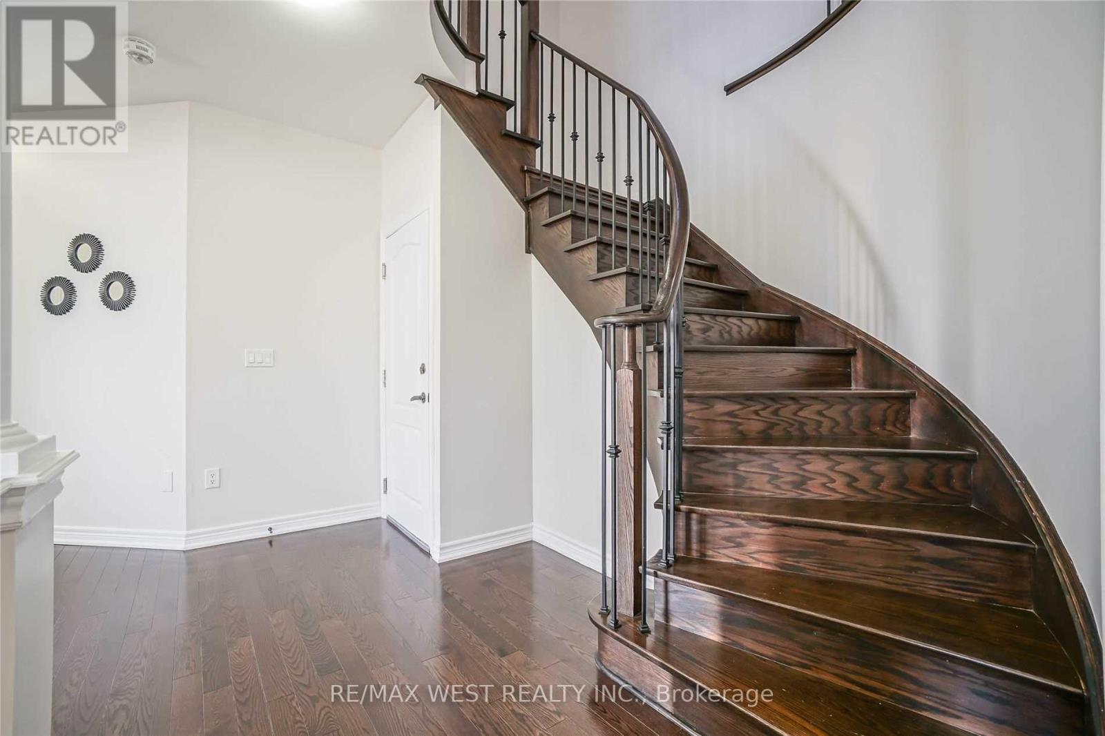 13 PARITY ROAD - 15