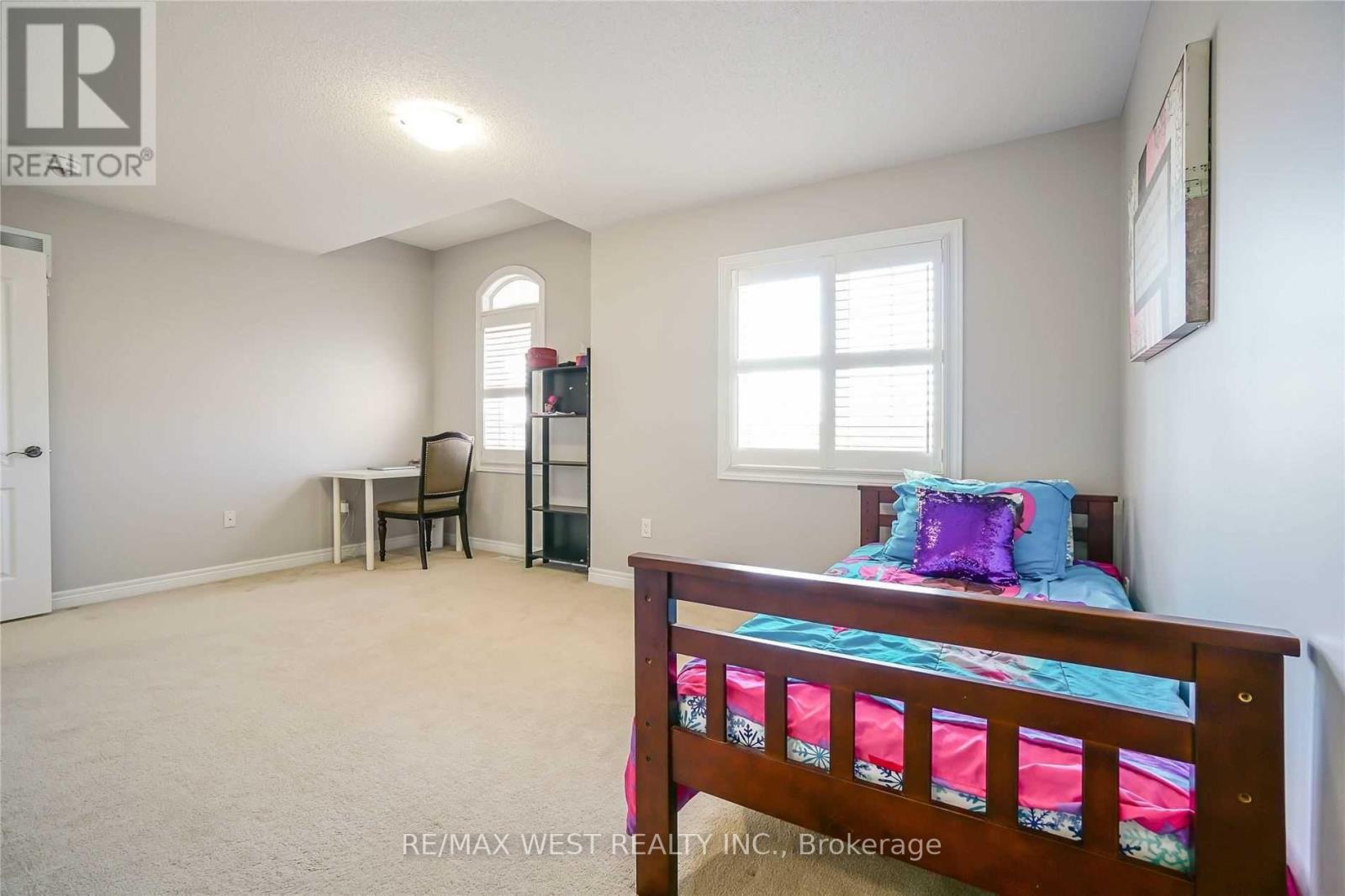 13 PARITY ROAD - 20