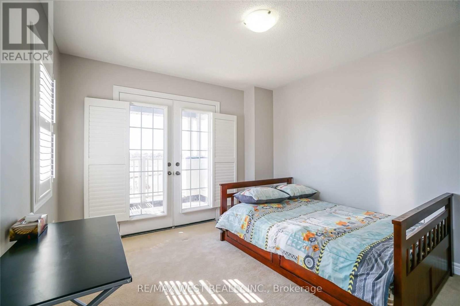 13 PARITY ROAD - 23
