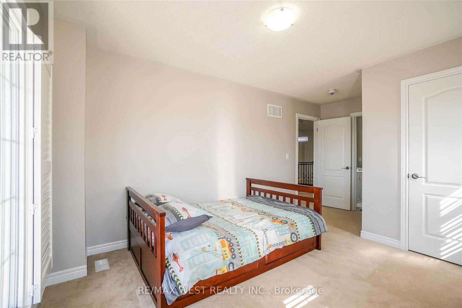13 PARITY ROAD - 21