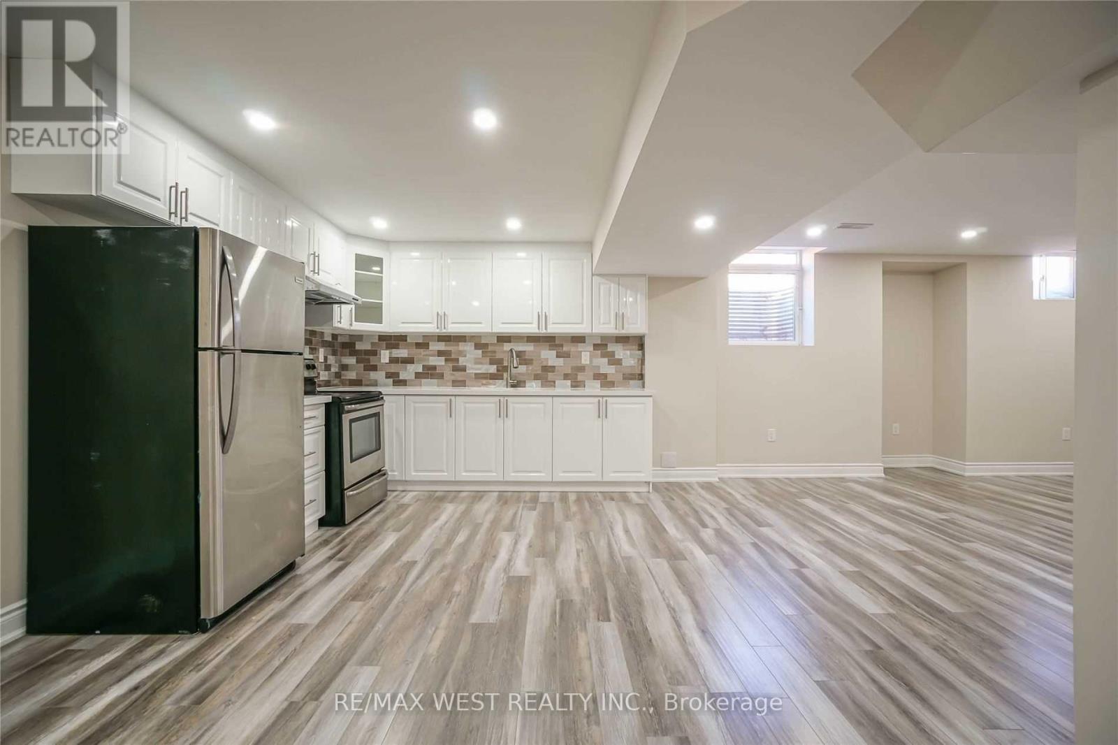 13 PARITY ROAD - 25