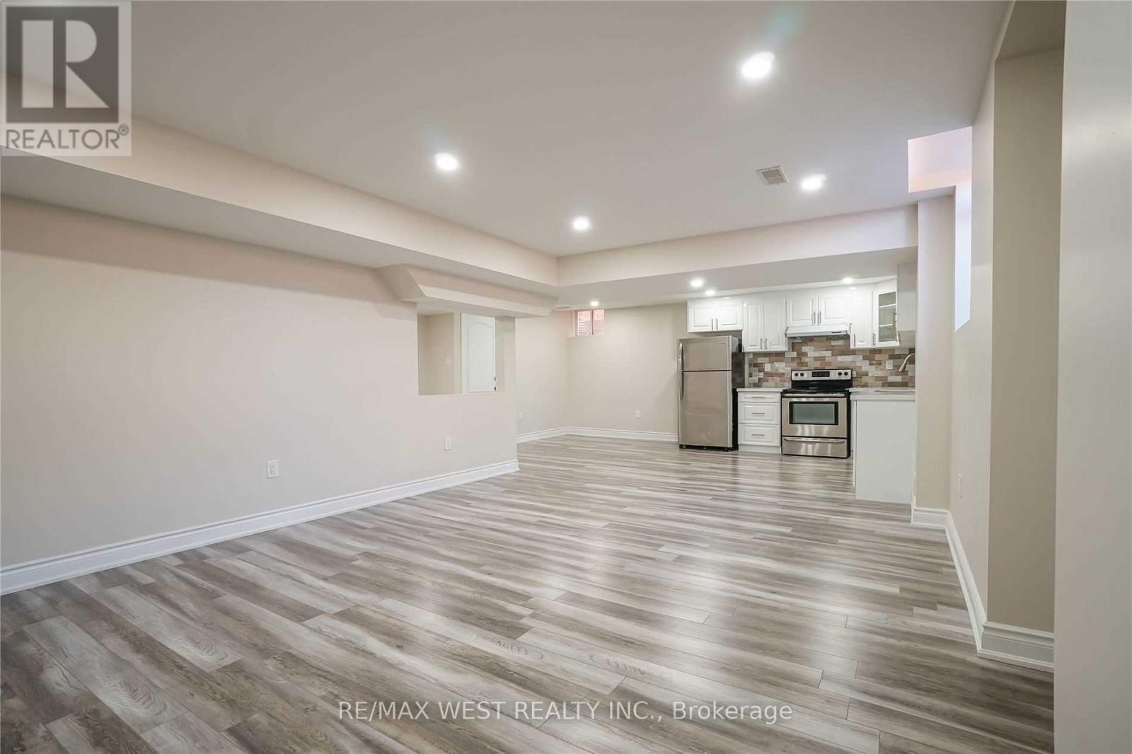 13 PARITY ROAD - 27