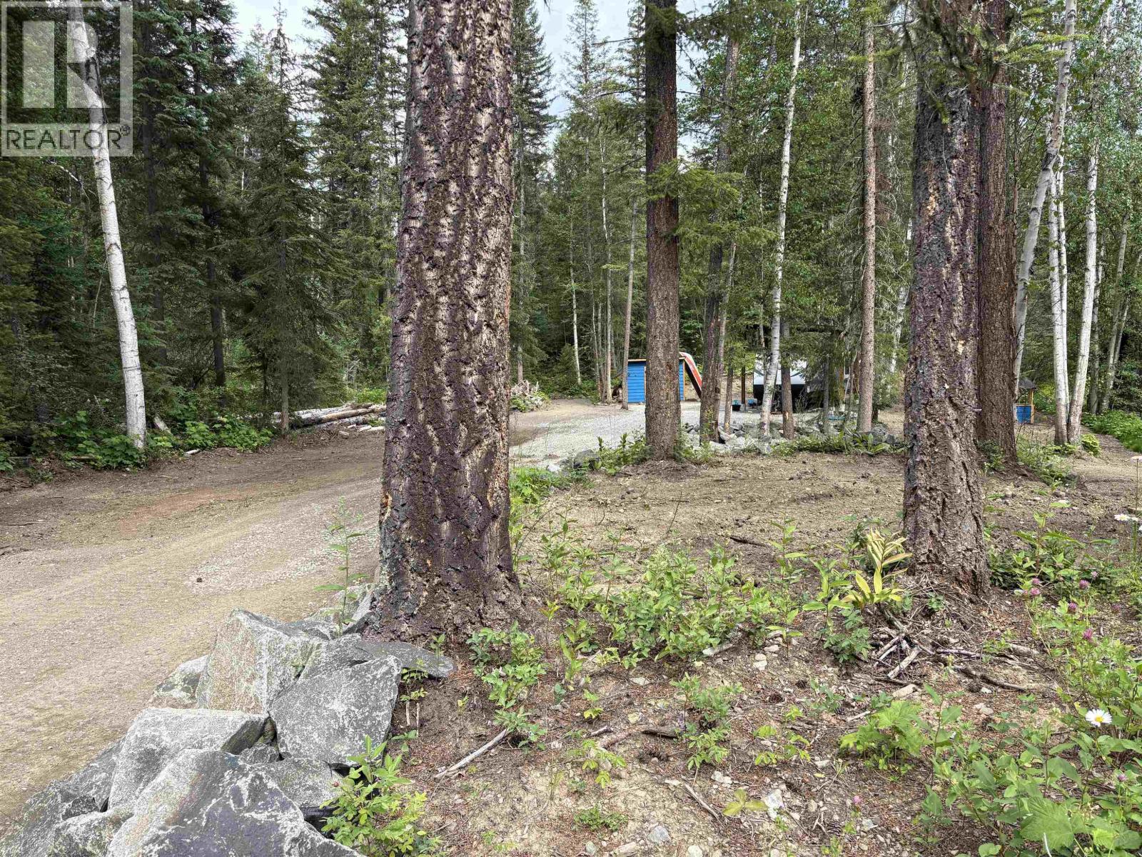 3561 CANDLE DRIVE, Canim Lake — photo 3