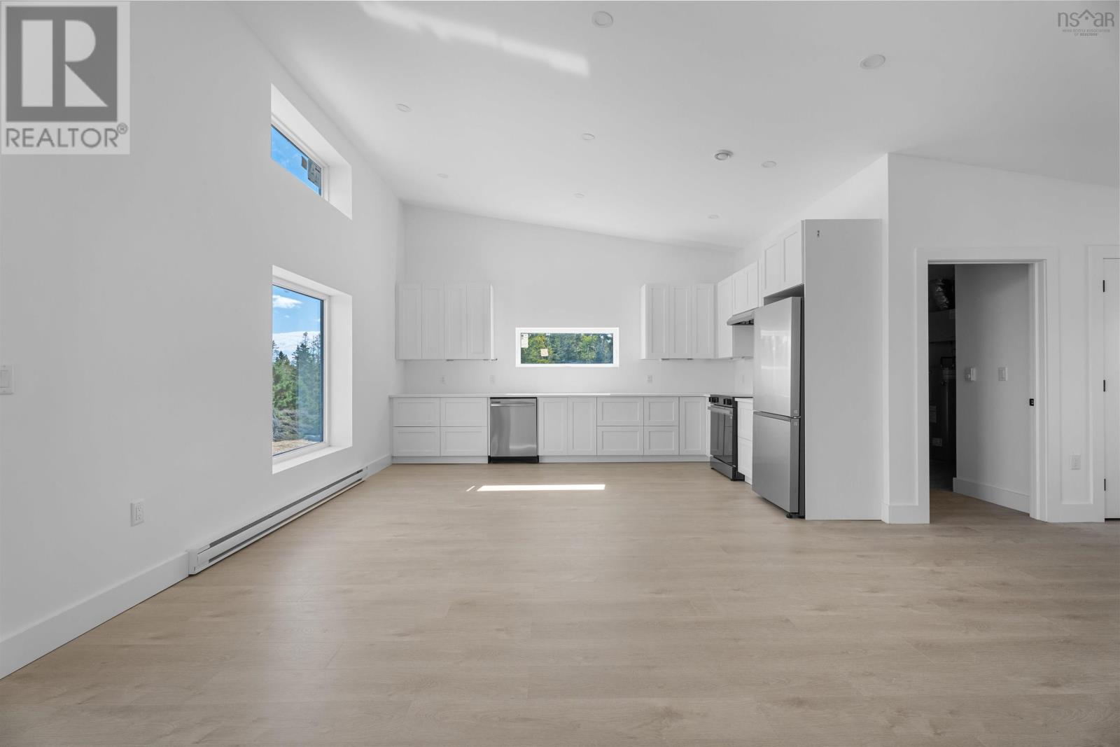 659 West Liscomb Point Road - 5