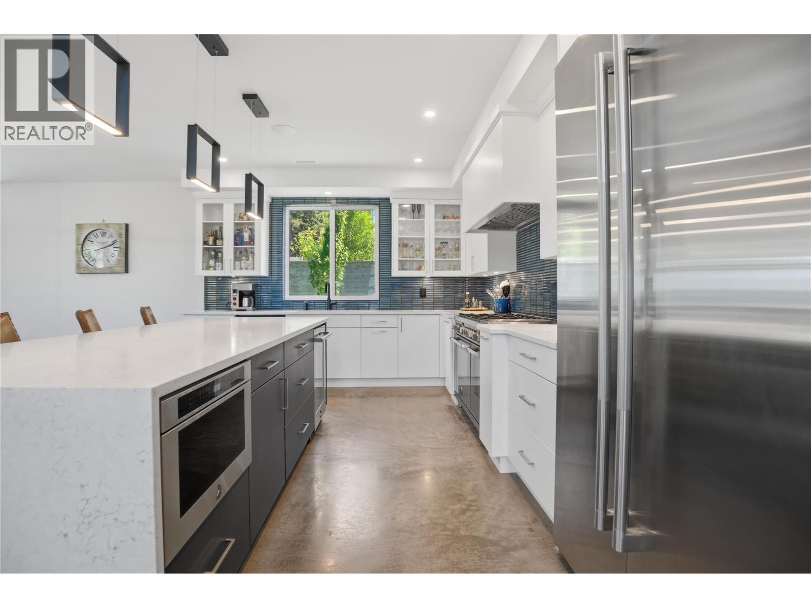 1015 Paquette Road - 11