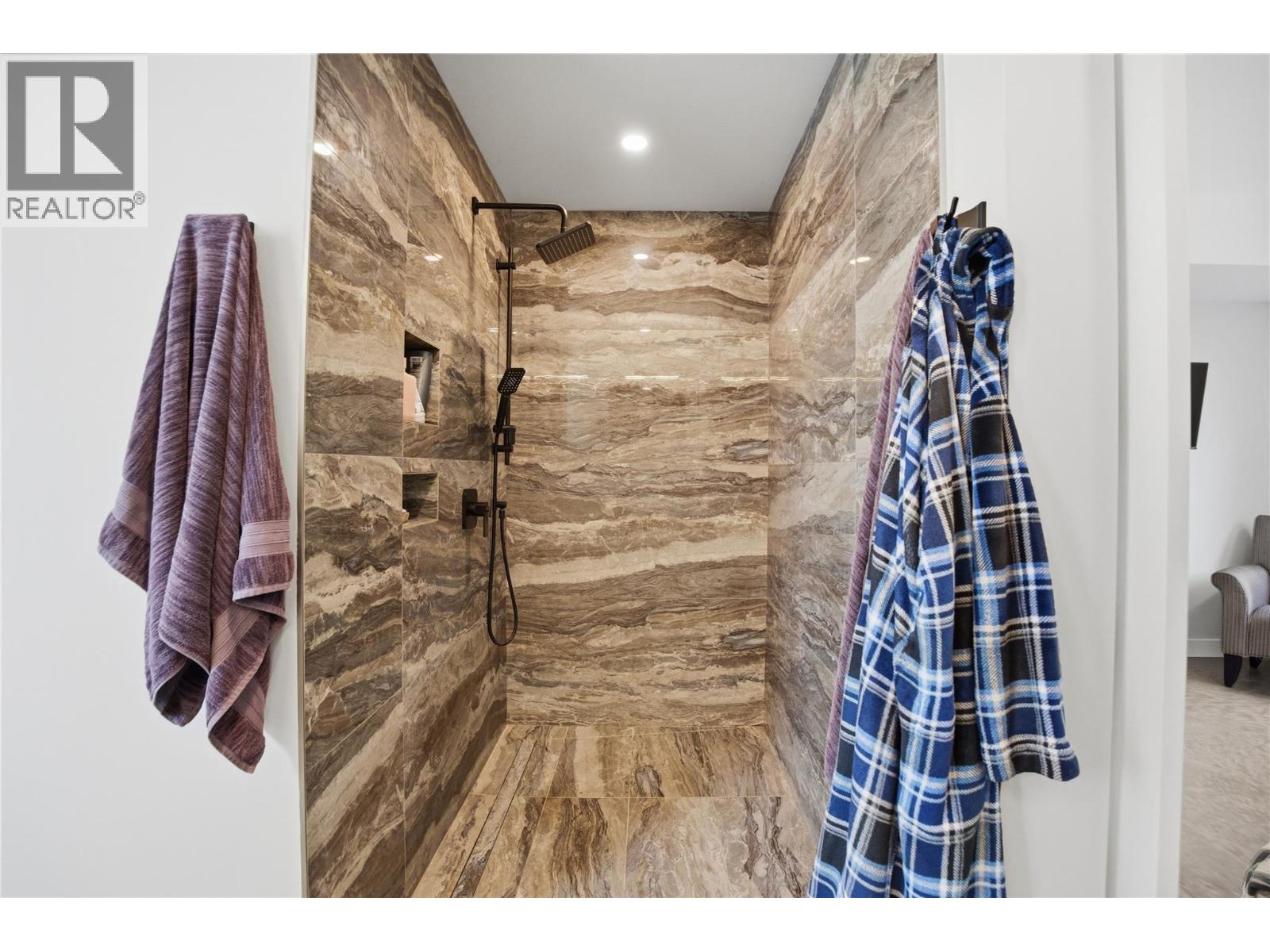 1015 Paquette Road - 19