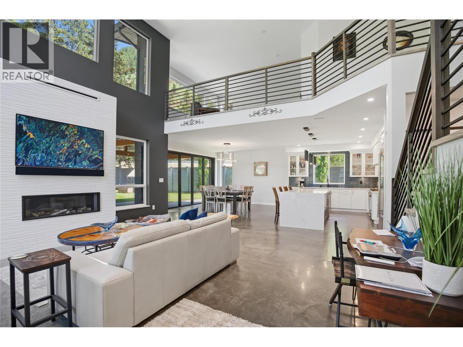 1015 Paquette Road - 8