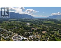 1409 Erickson Road, Creston, BC V0B1G1 Photo 18