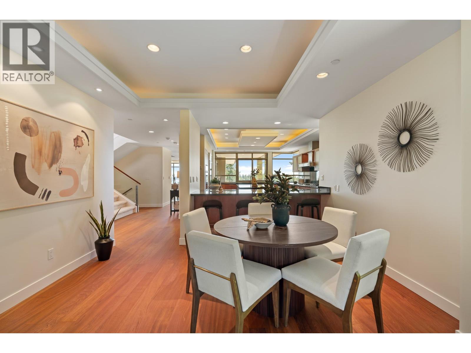 4936 MEADFEILD ROAD, West Vancouver