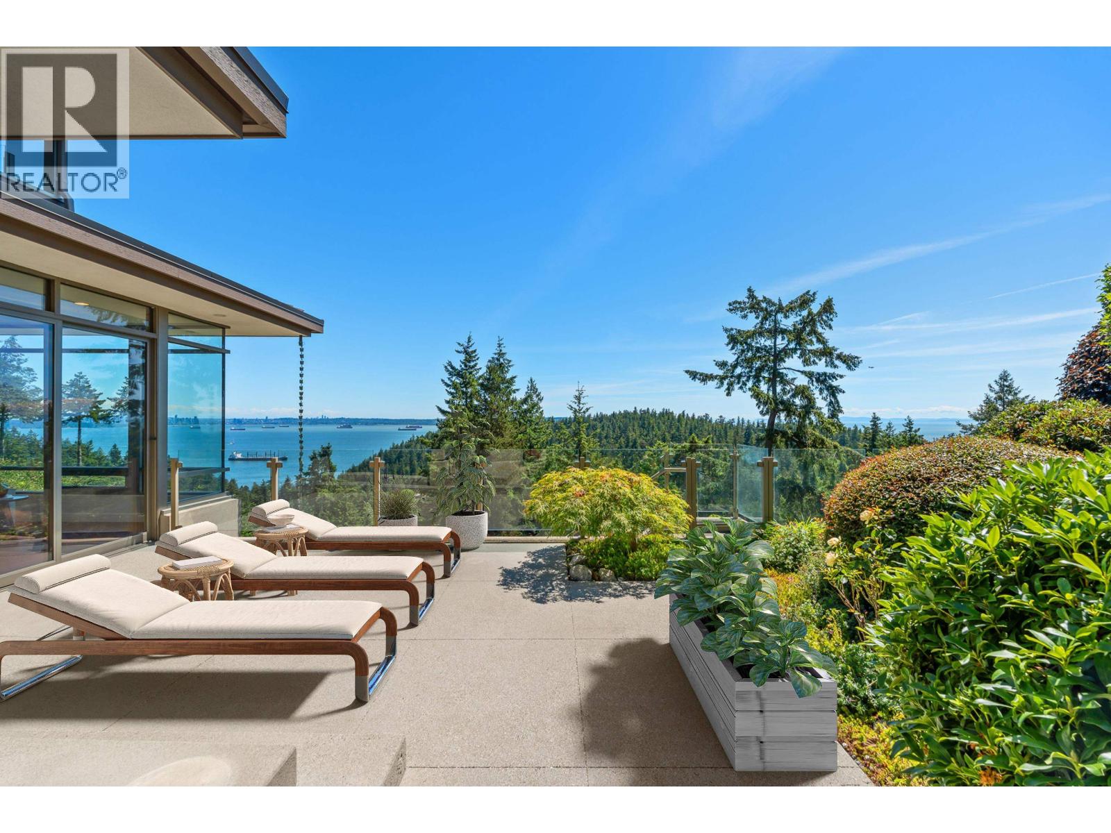 4936 MEADFEILD ROAD, West Vancouver