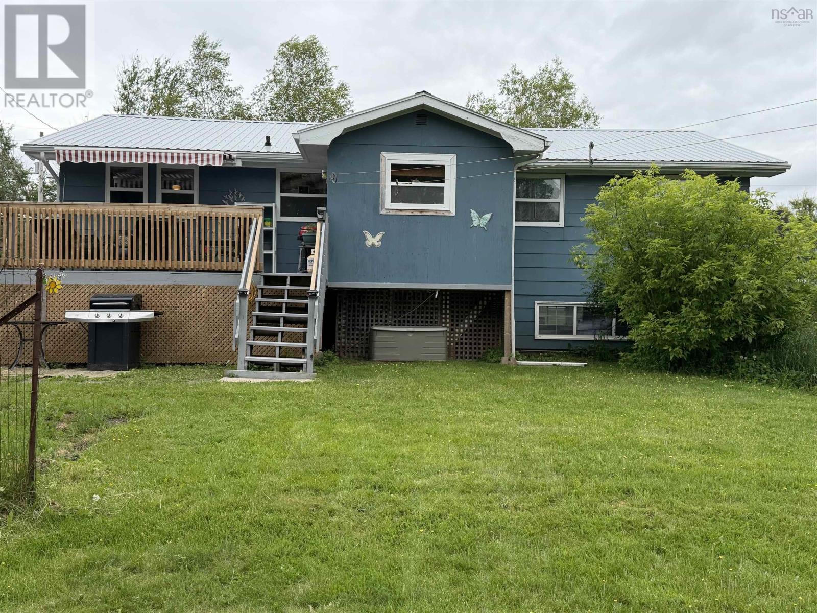 Property 22 of 25 of 27 MacIntosh Avenue