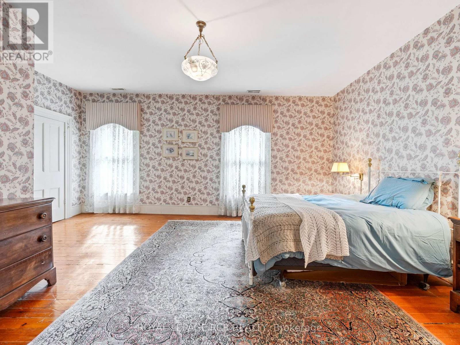 11 THIRD AVENUE - 20