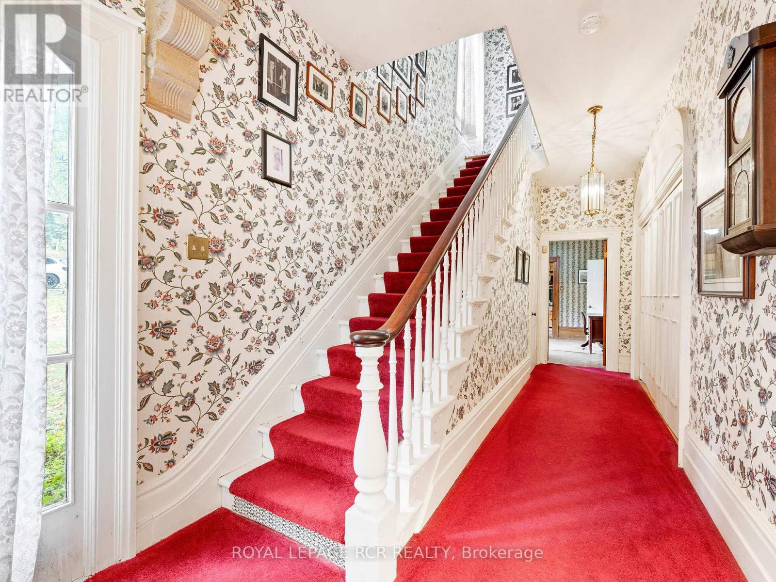 11 THIRD AVENUE - 18