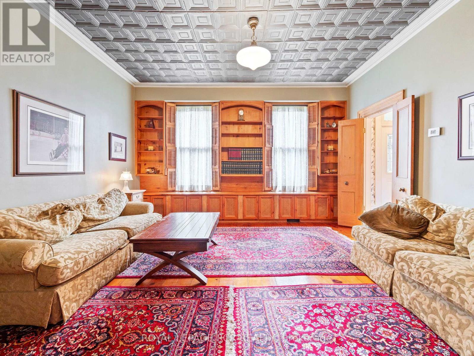 11 THIRD AVENUE - 11