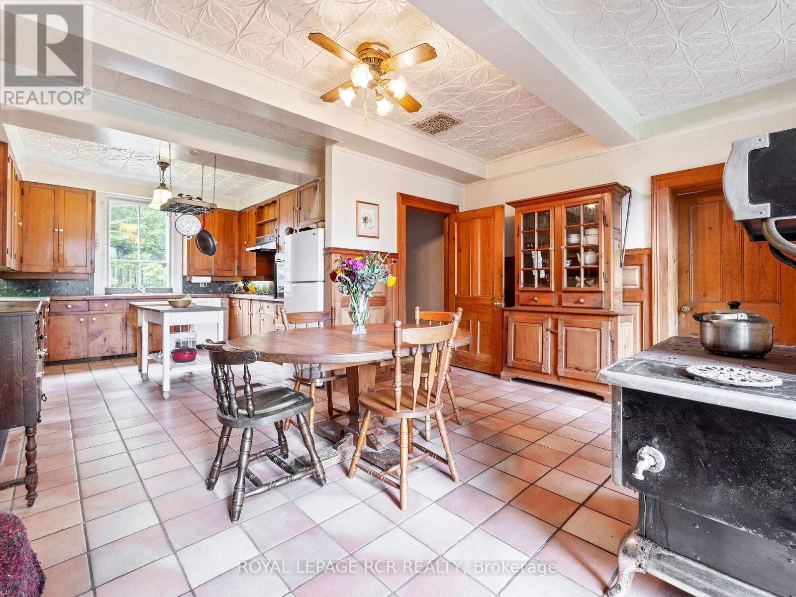 11 THIRD AVENUE - 15
