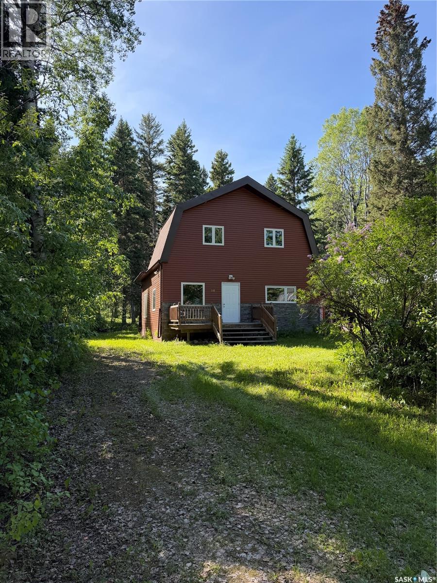 110 Deer Cres - 1