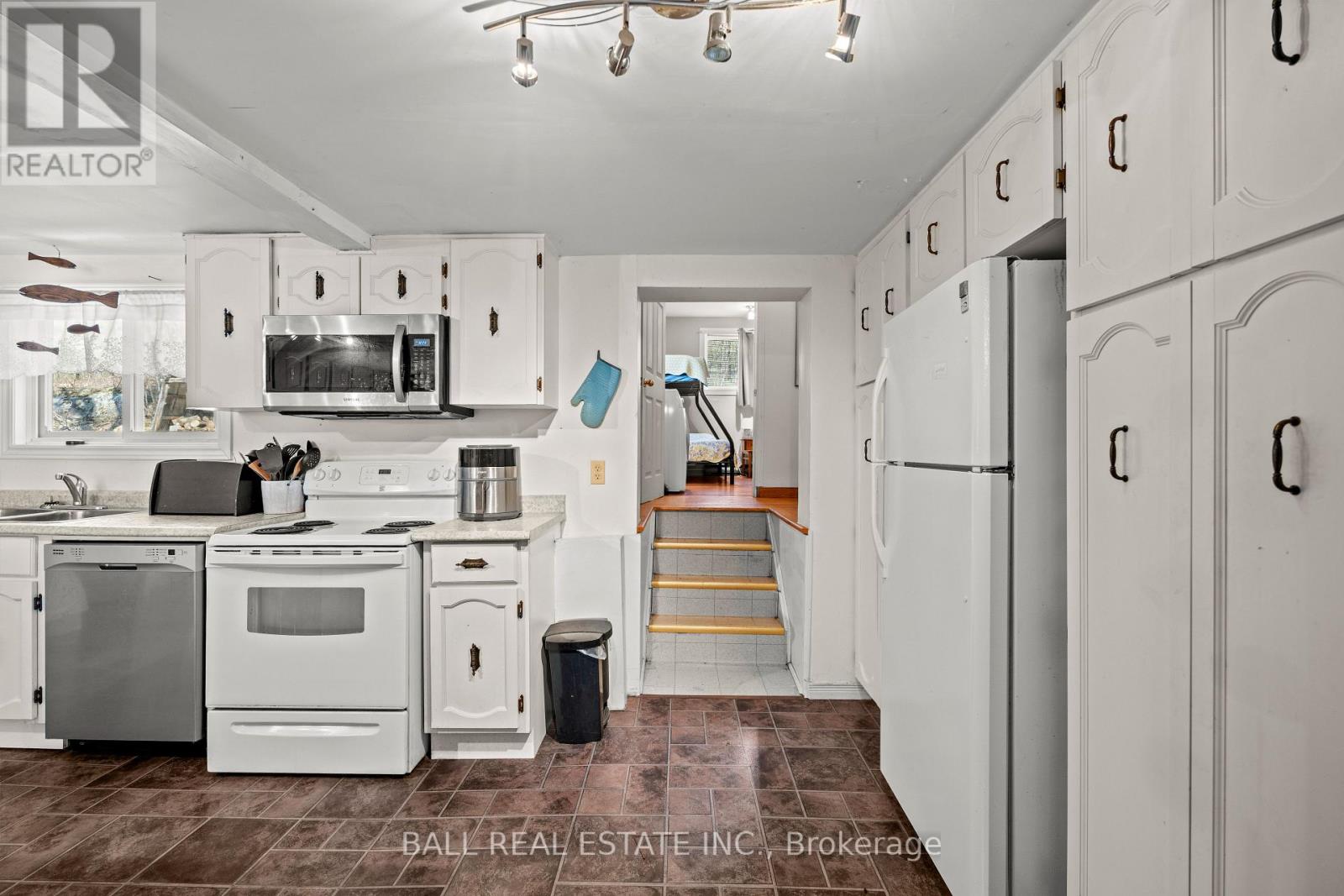 1089 CEDAR CREST LANE - 12