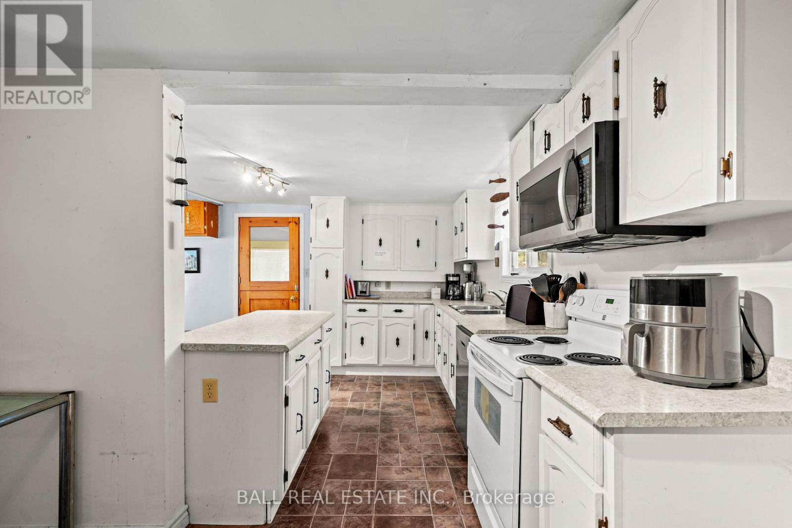 1089 CEDAR CREST LANE - 11