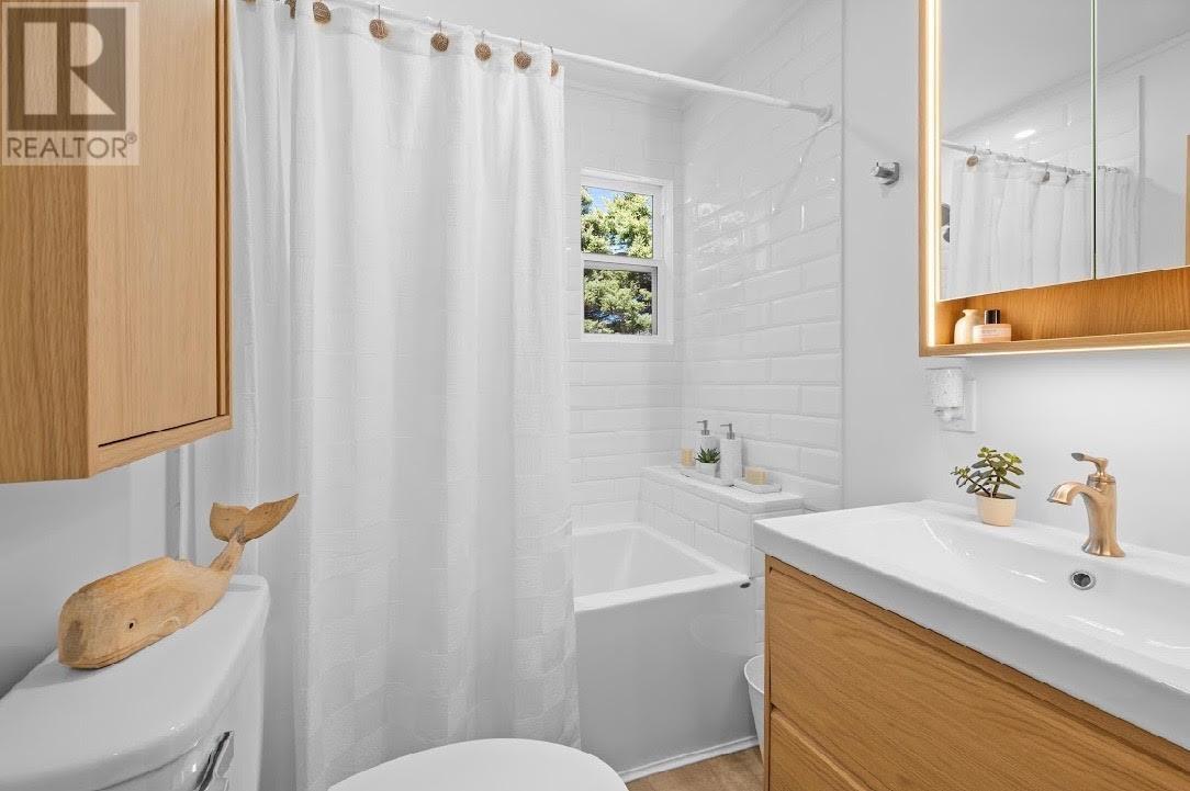 109 Ocean View Crescent - 20