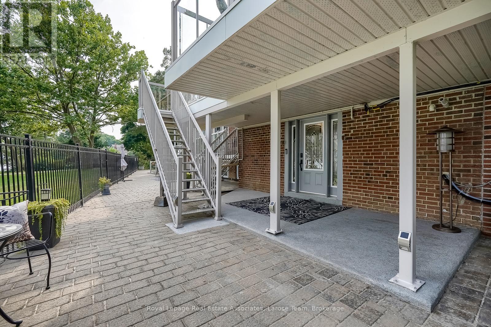 #4 75 MAPLE AVENUE S - 31