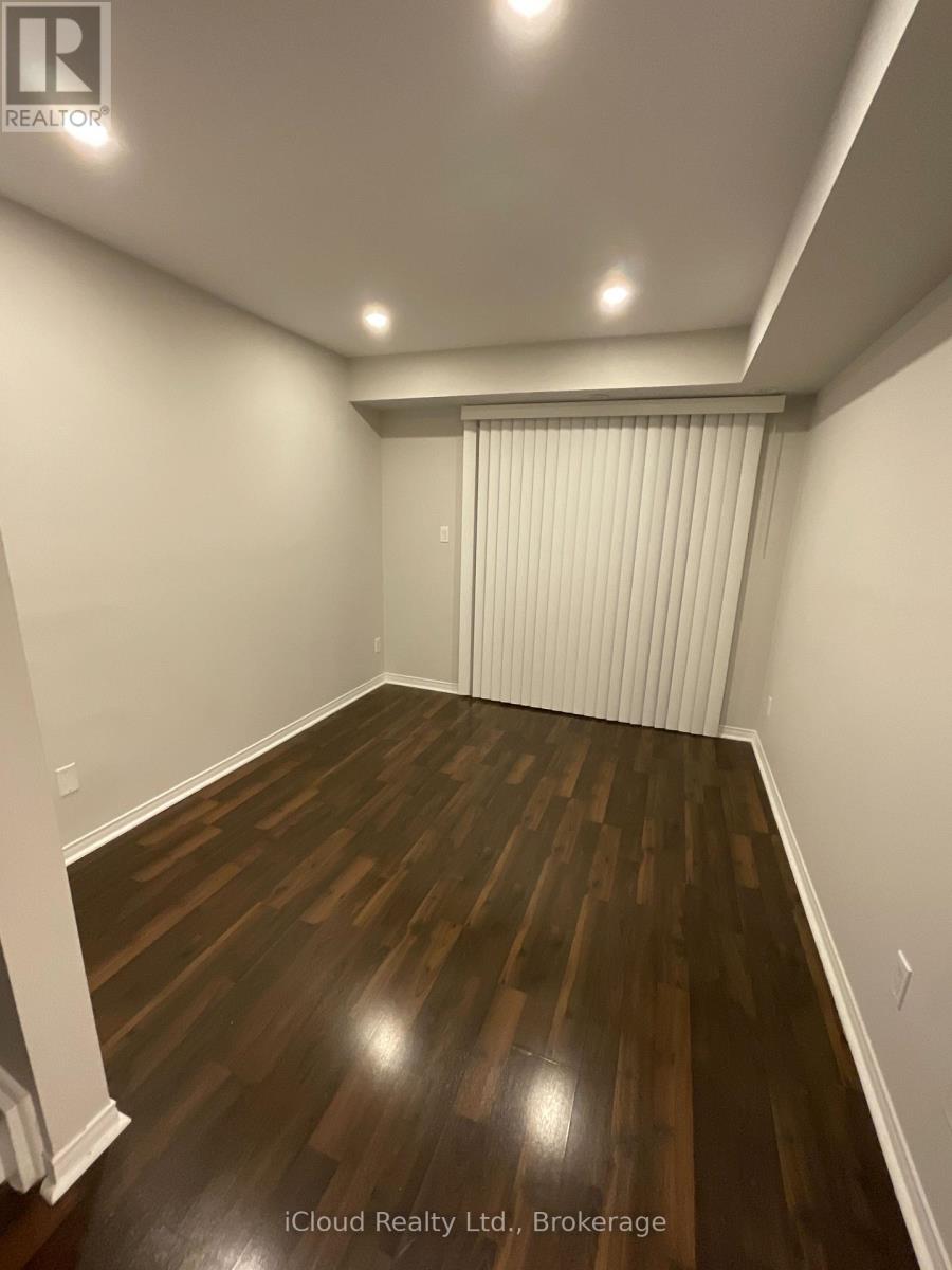 #8 3070 THOMAS STREET - 16