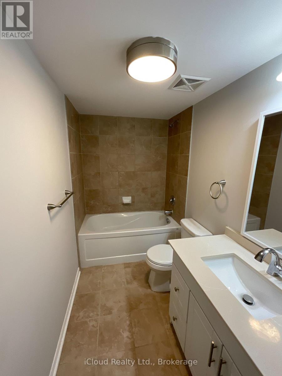 #8 3070 THOMAS STREET - 26