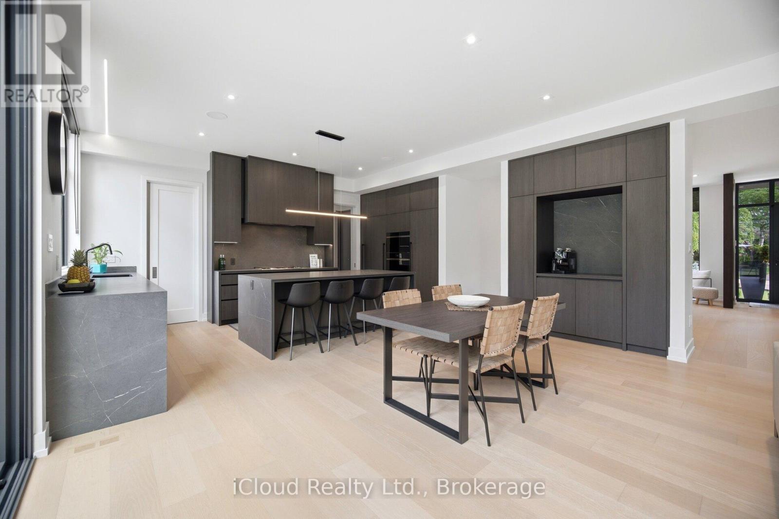 1590 KENMUIR AVENUE - 47