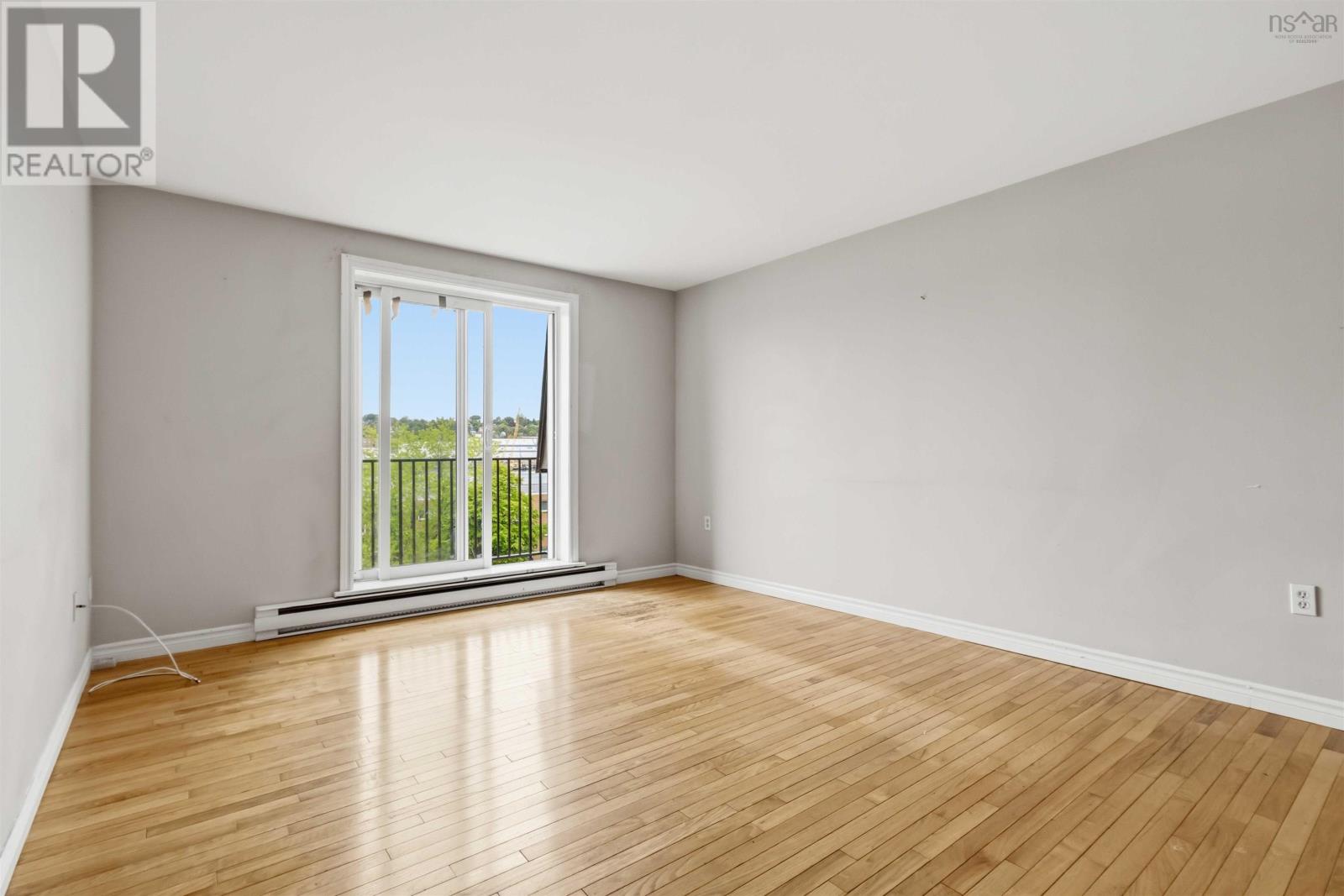 Property 15 of 30 of #323 7 Jamieson Street
