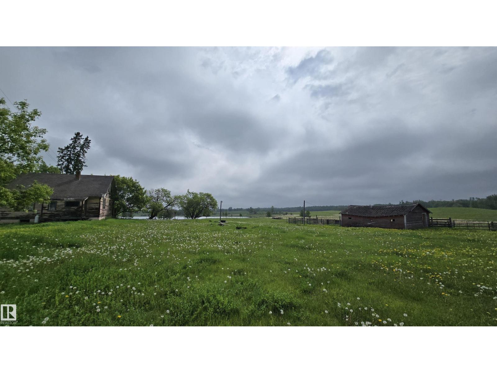 11 TWIN LAKES DR — photo 35