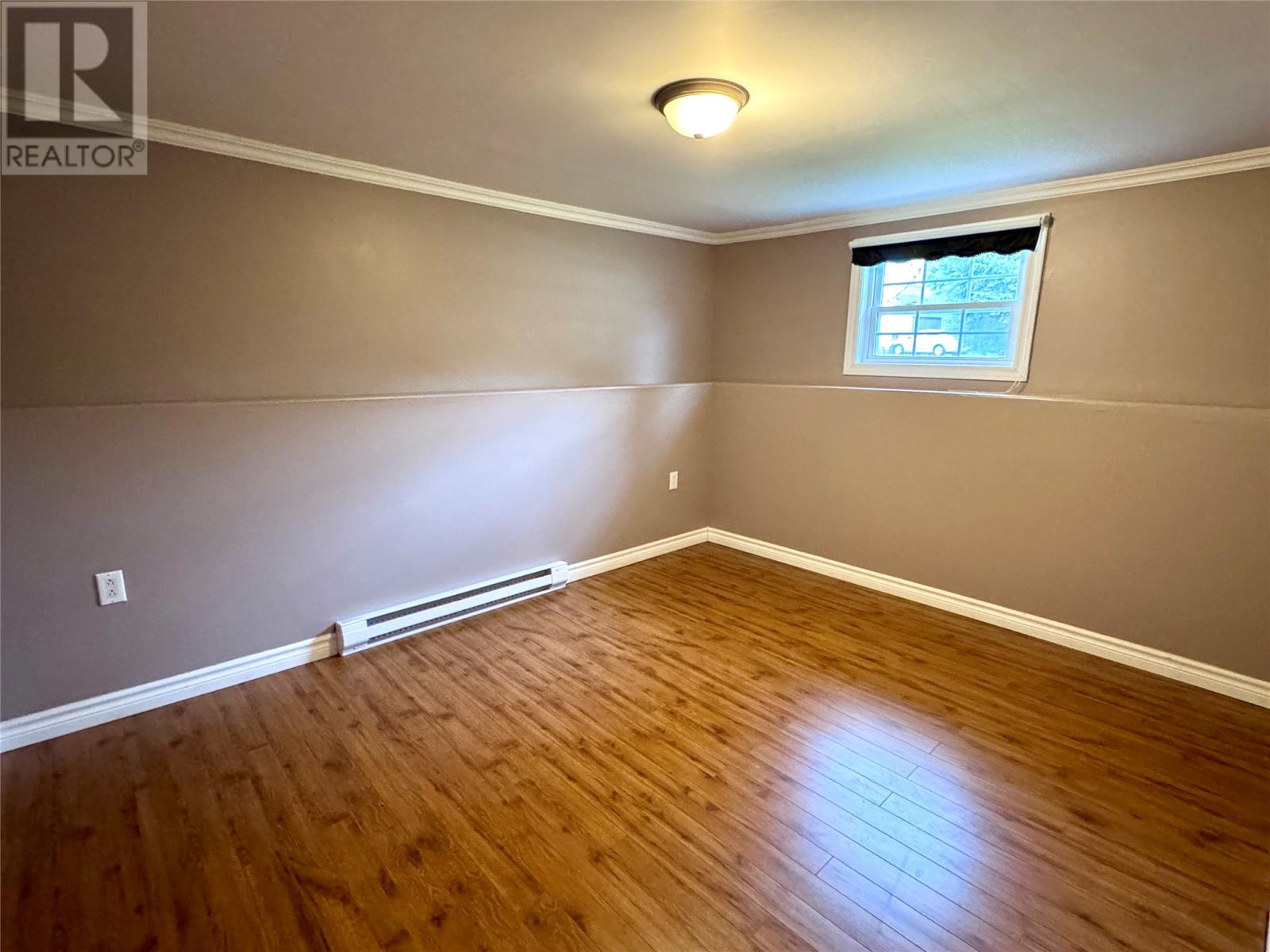 6 Ash Street - 14