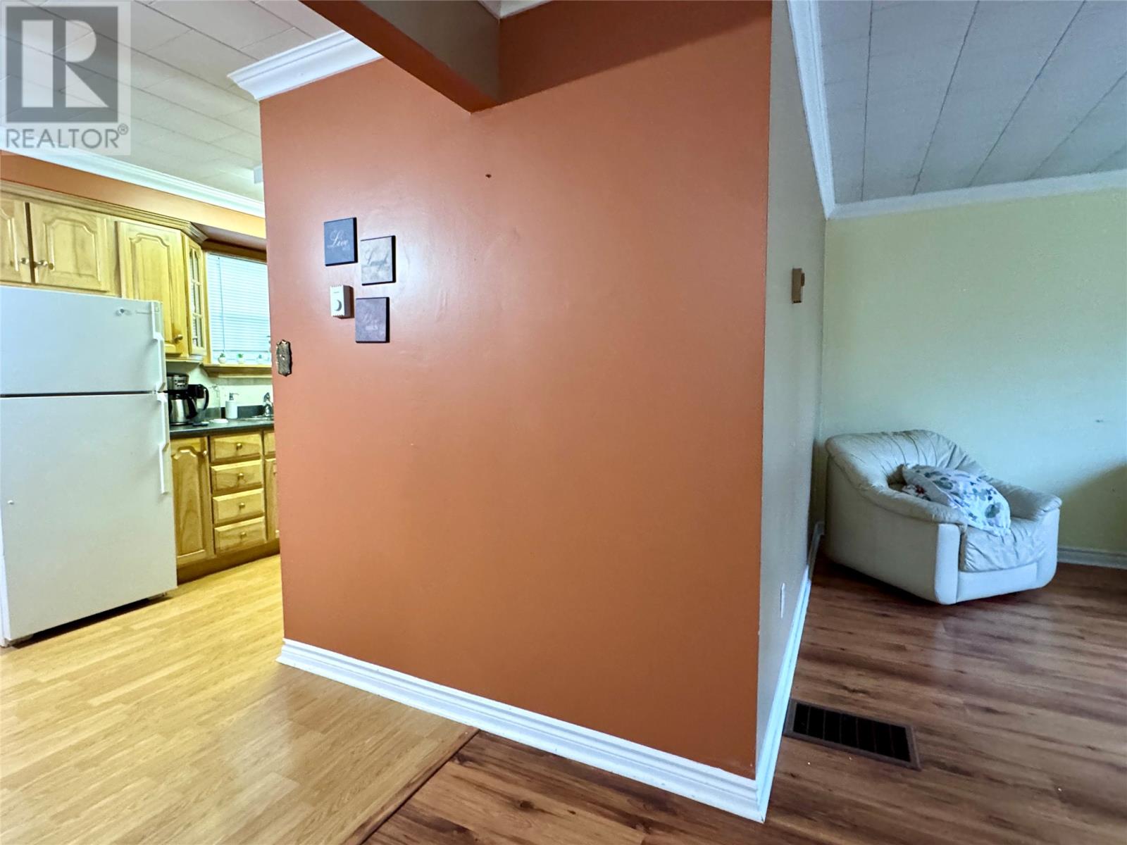 6 Ash Street - 21