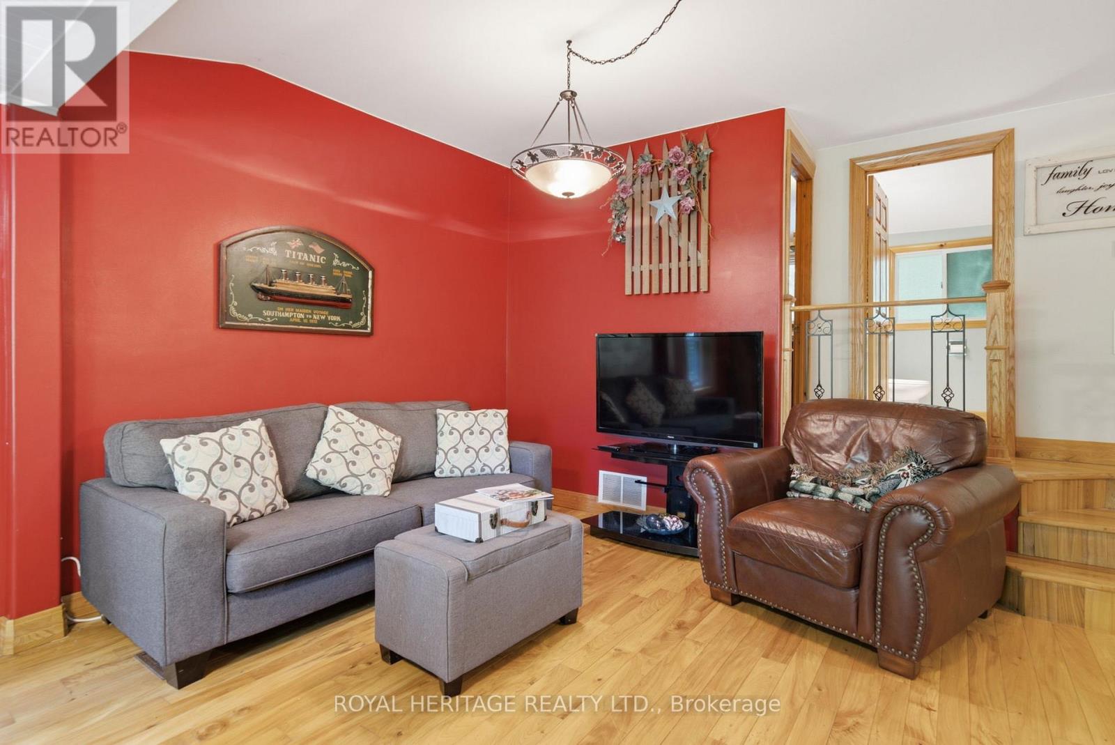 95 WHISPERING WATERS ROAD - 12