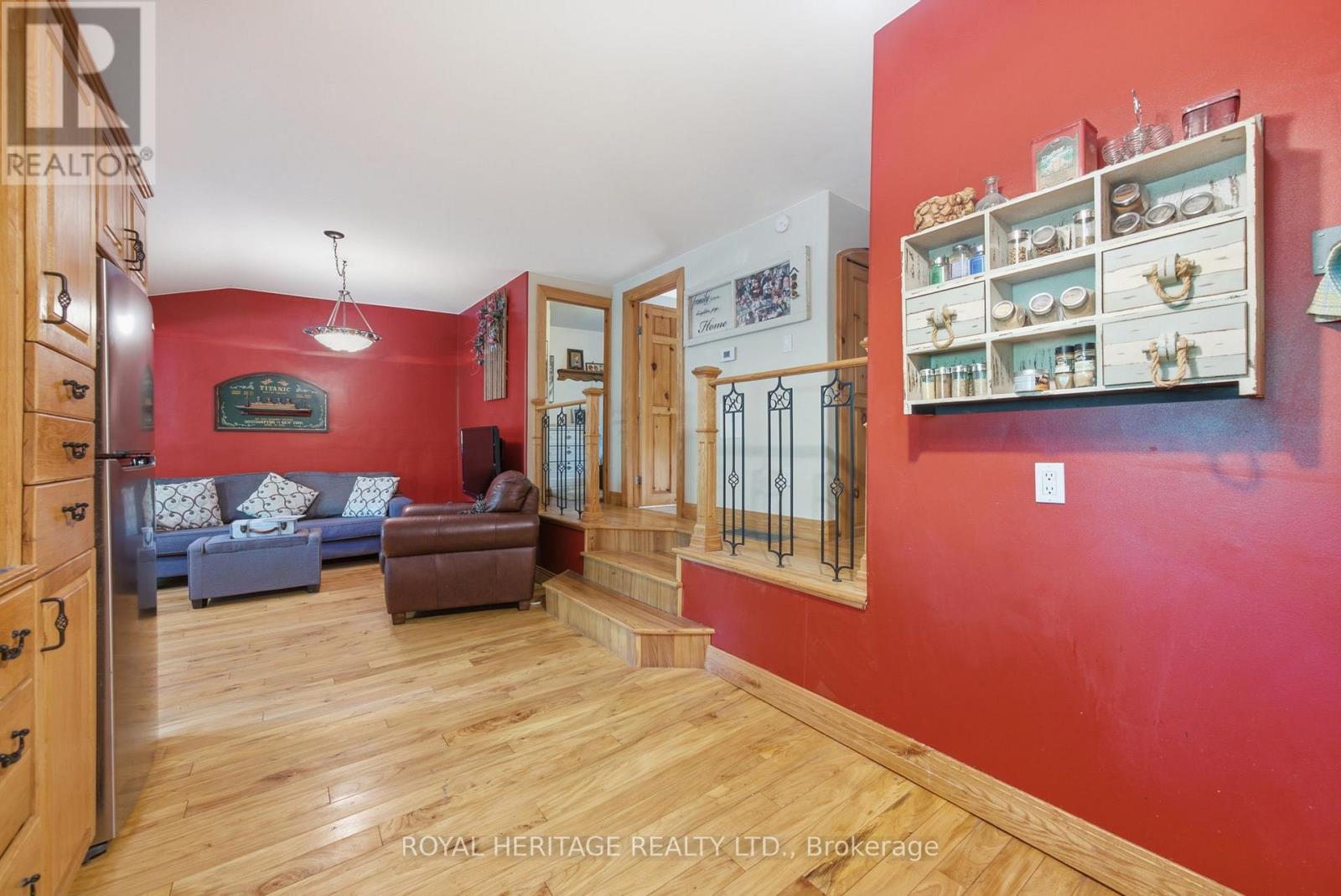 95 WHISPERING WATERS ROAD - 14
