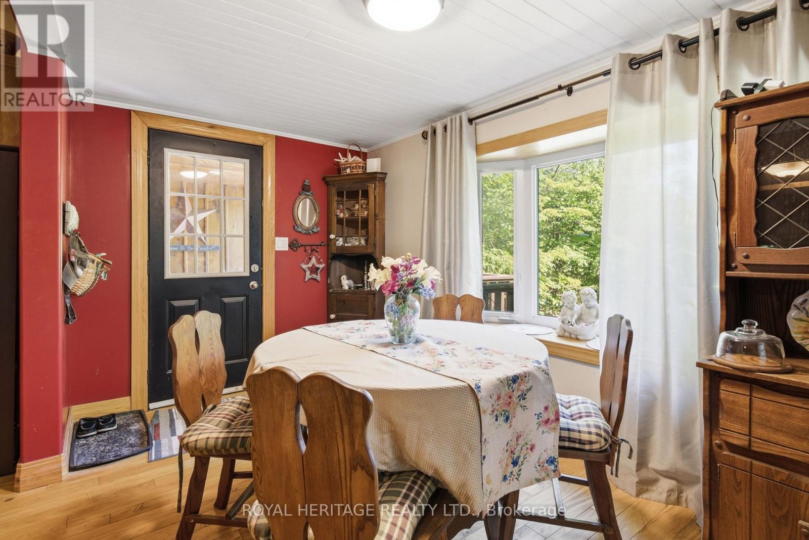 95 WHISPERING WATERS ROAD - 21