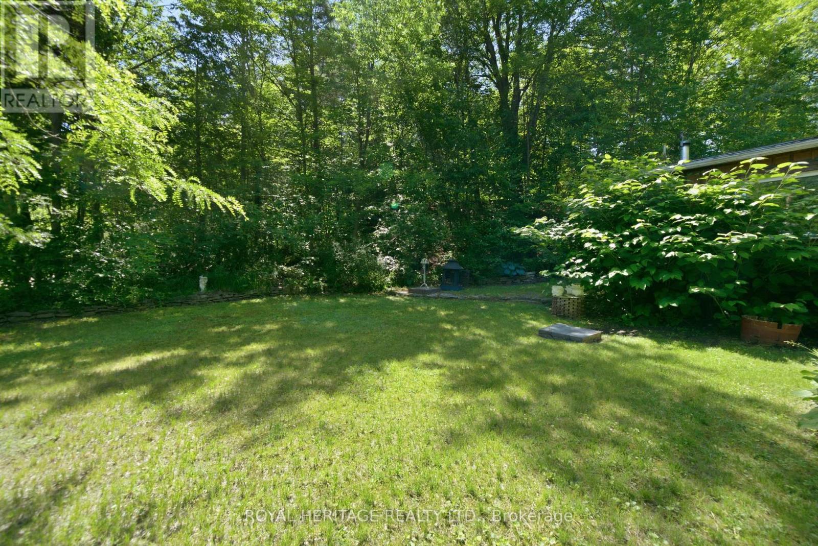 95 WHISPERING WATERS ROAD - 32