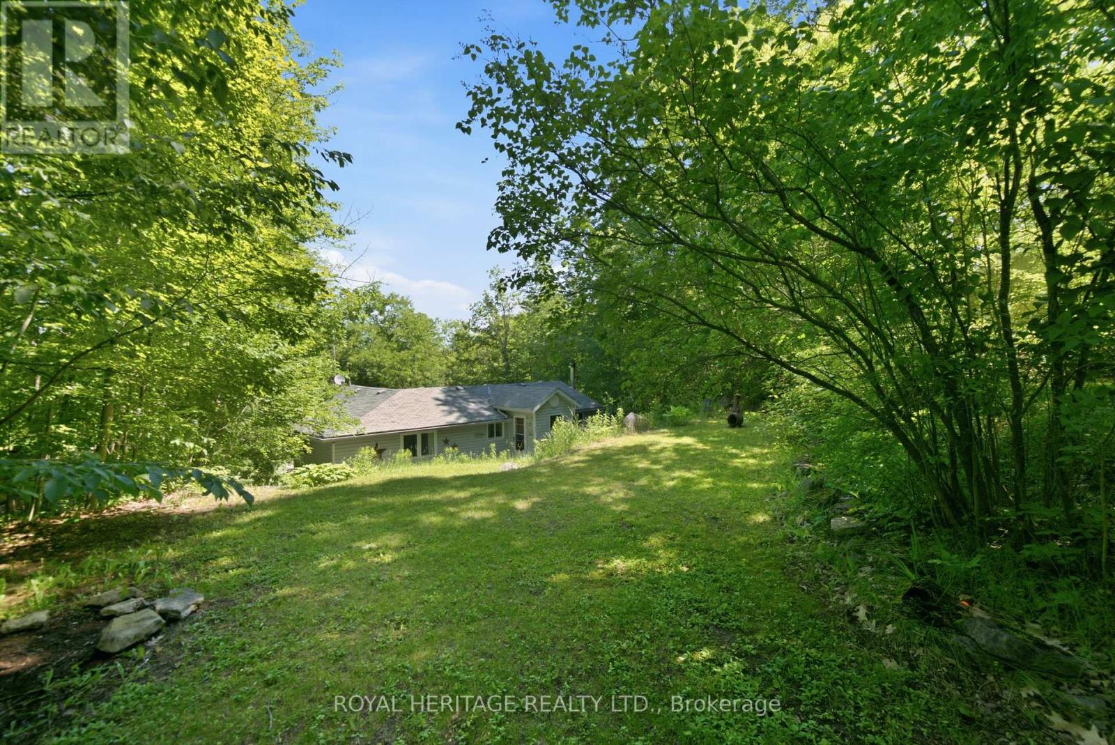 95 WHISPERING WATERS ROAD - 39