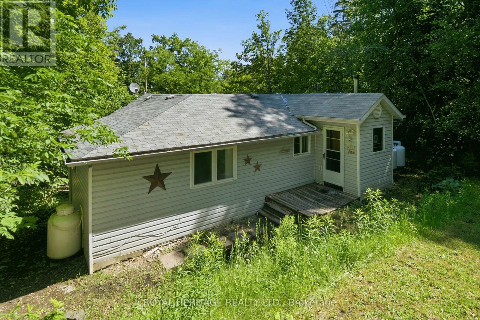 95 WHISPERING WATERS ROAD - 41