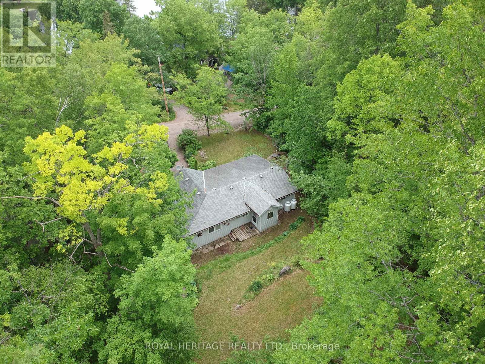 95 WHISPERING WATERS ROAD - 44