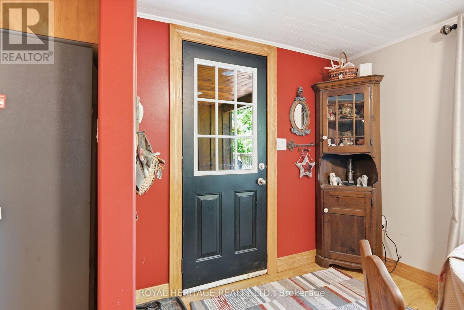 95 WHISPERING WATERS ROAD - 9