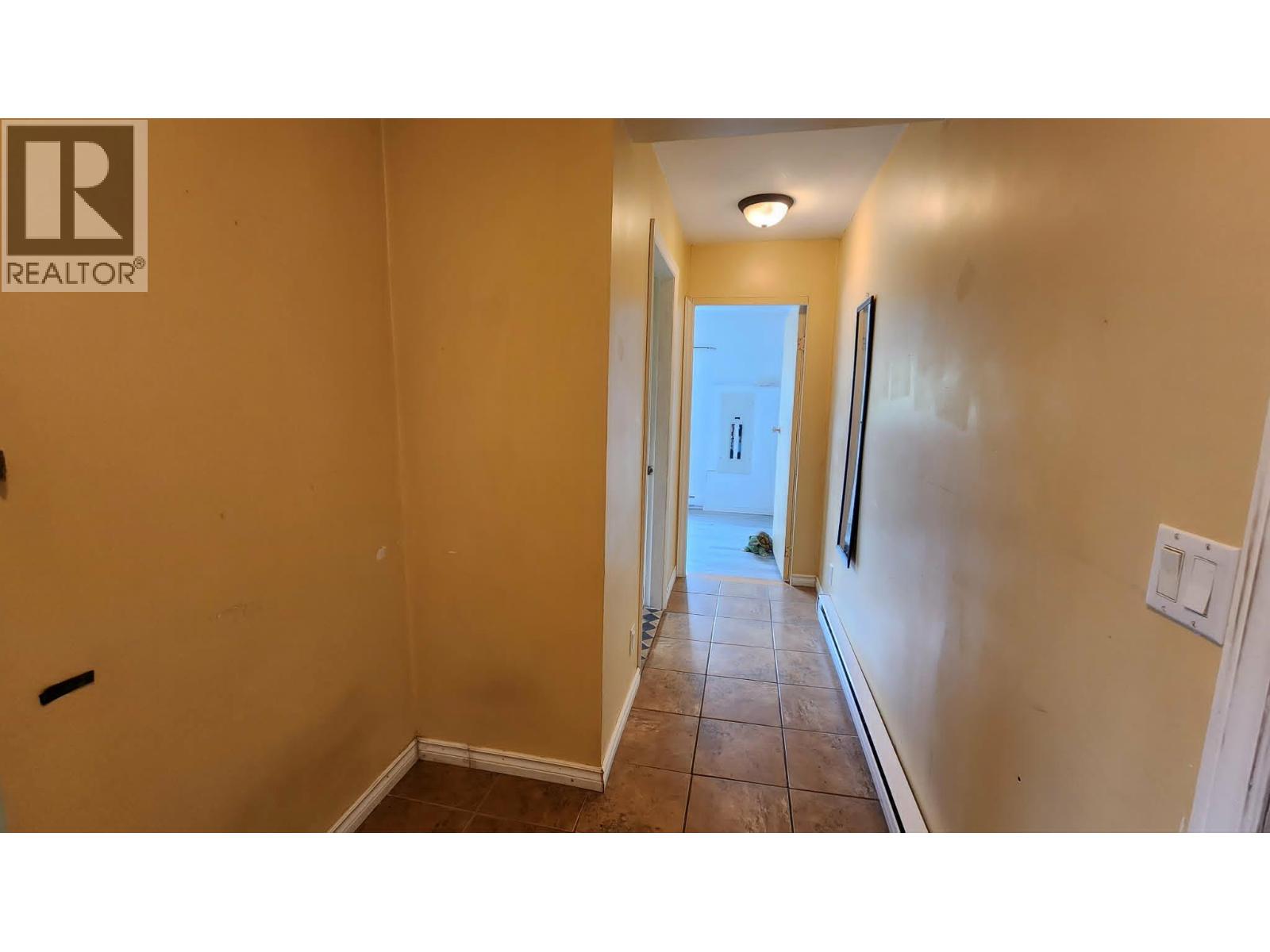 12 Specht Road - 12