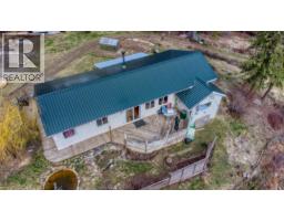 12 Specht Road, Cherryville, BC V0E2G3 Photo 32